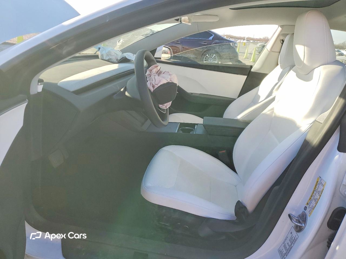 Tesla Model 3 2025