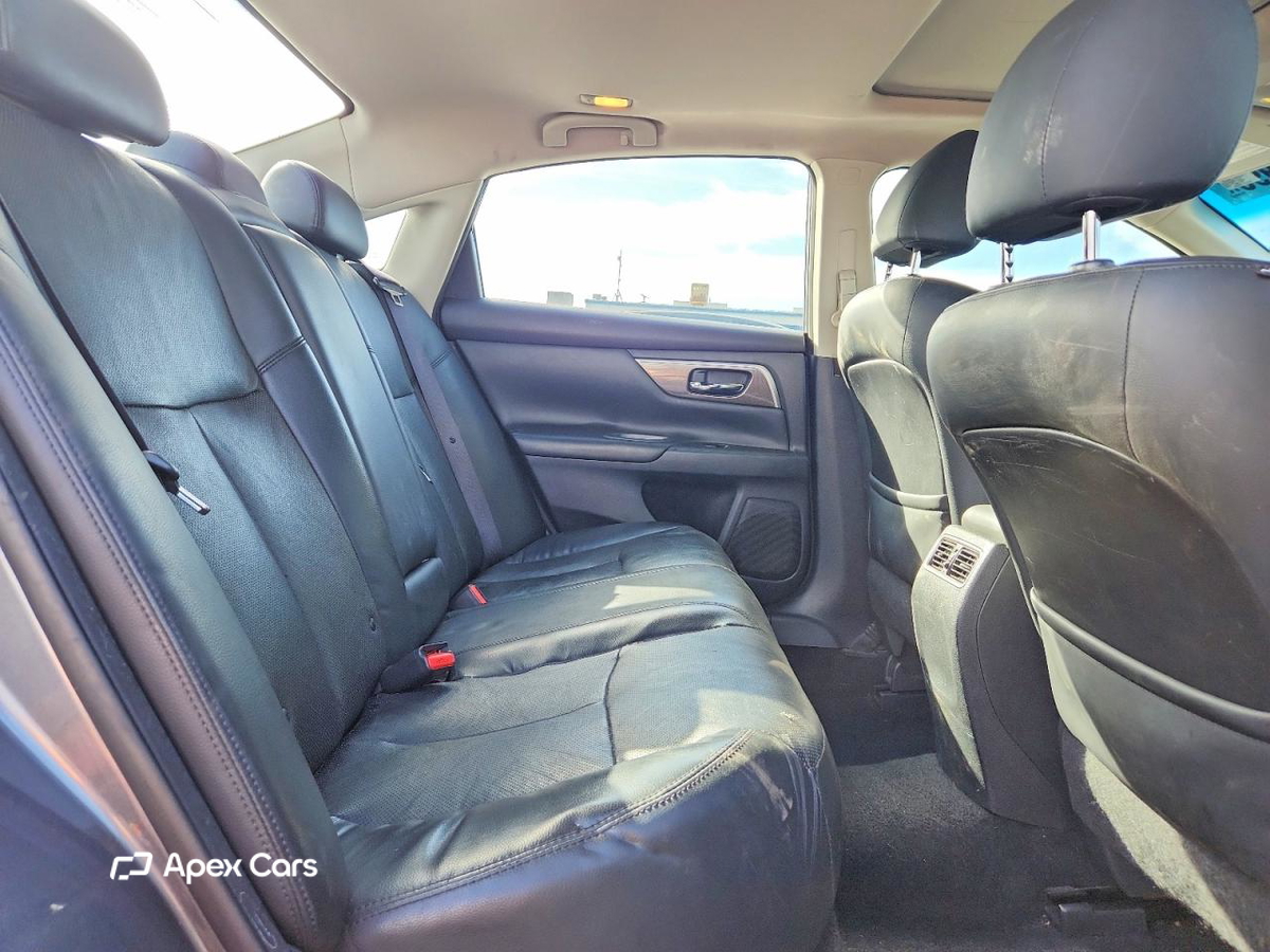 Nissan Altima 2015