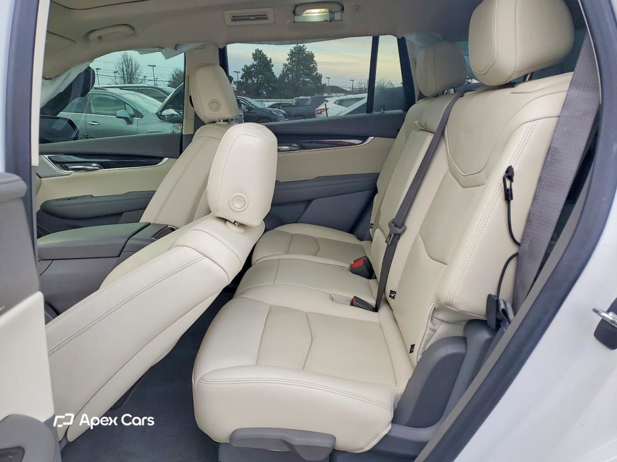 Cadillac XT6 2021