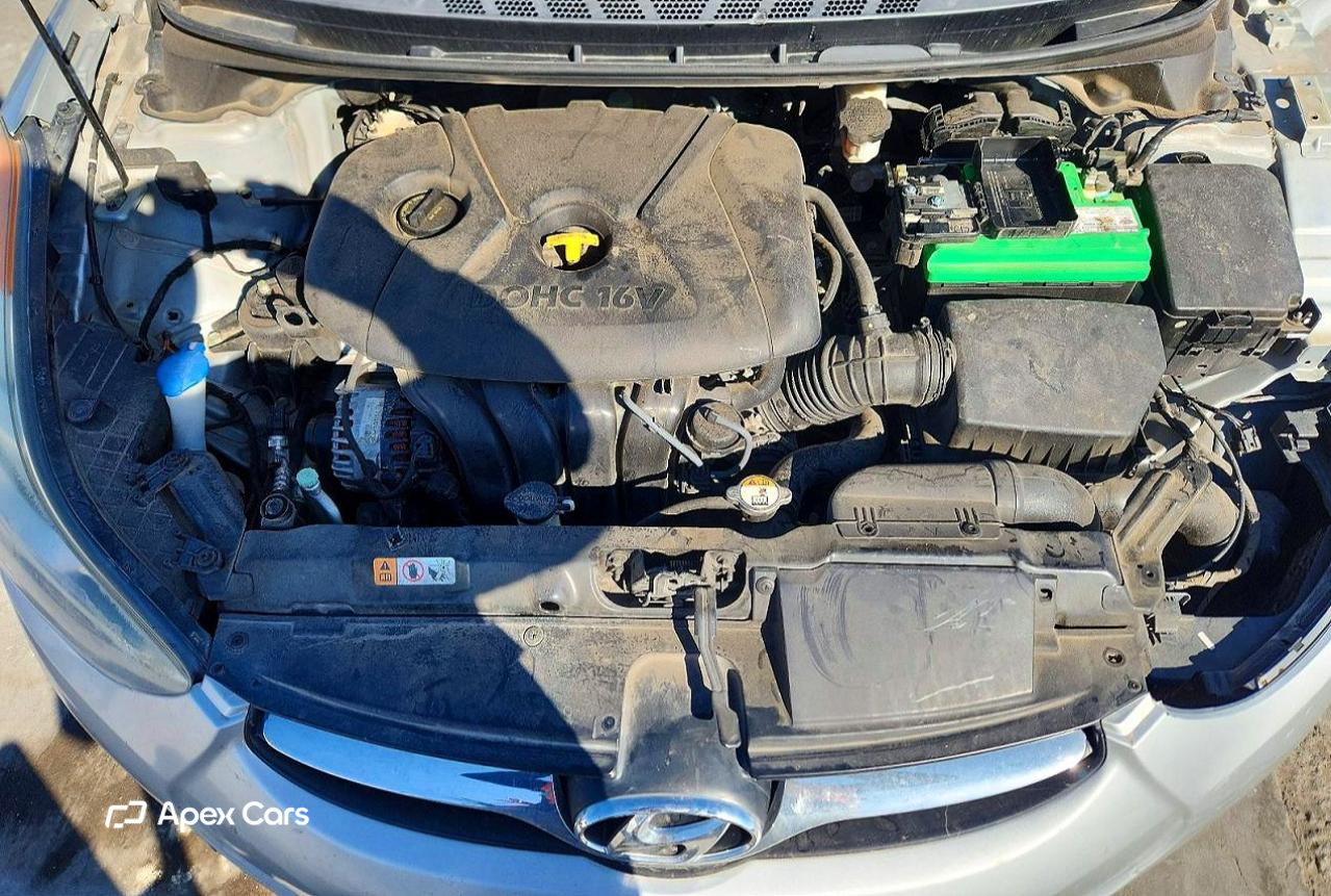 Hyundai Elantra 2013