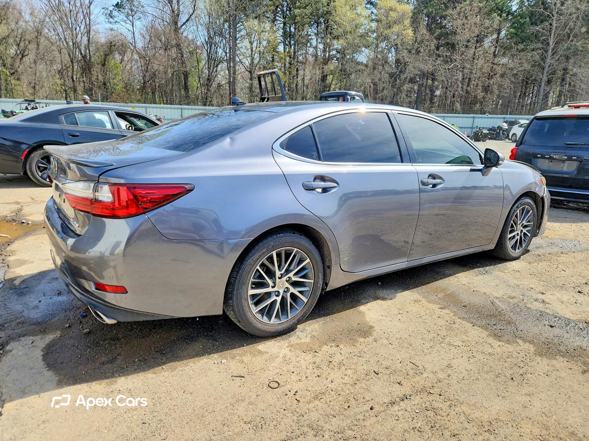 Lexus ES 2017