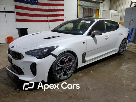 Kia Stinger 2018 - Image 1 of 13