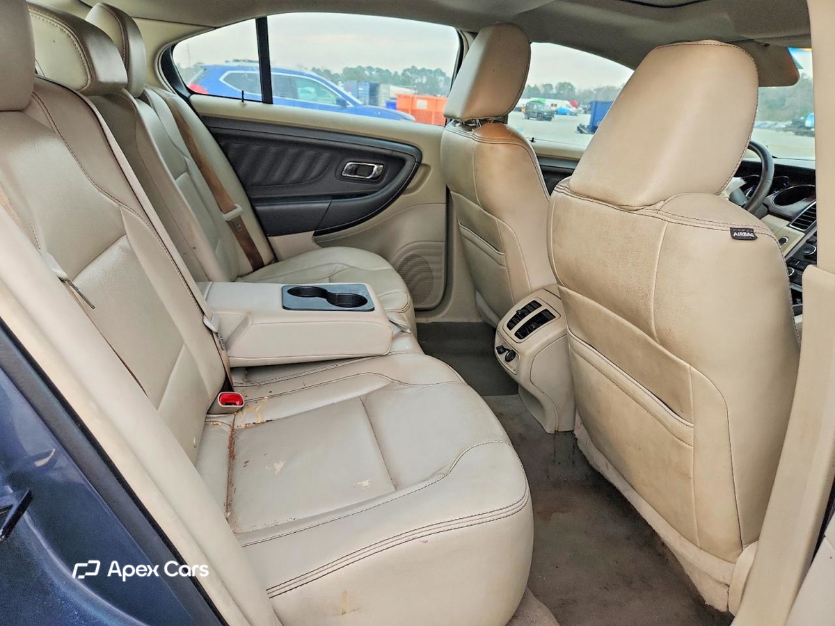 Ford Taurus 2010