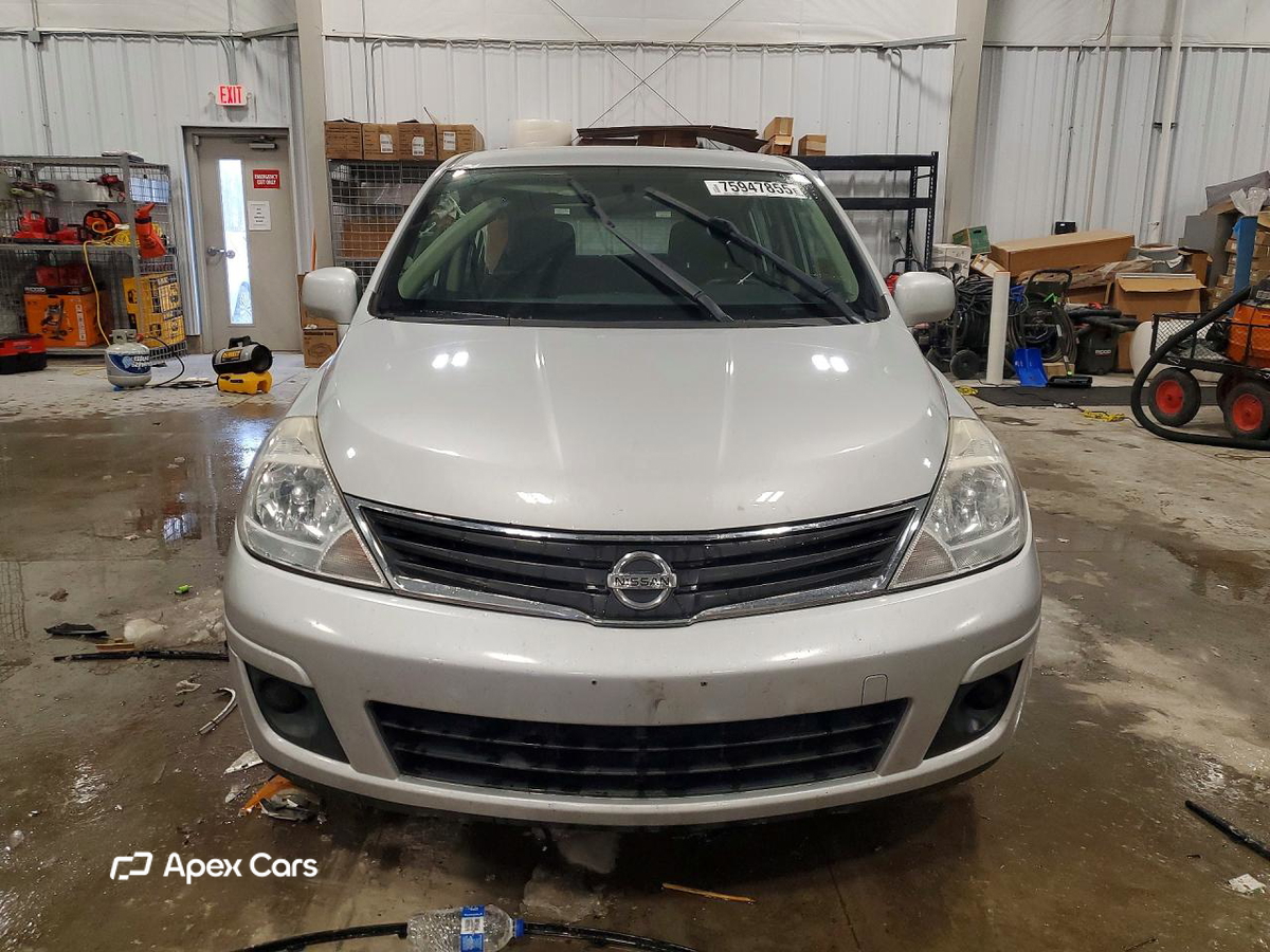 Nissan Versa 2012