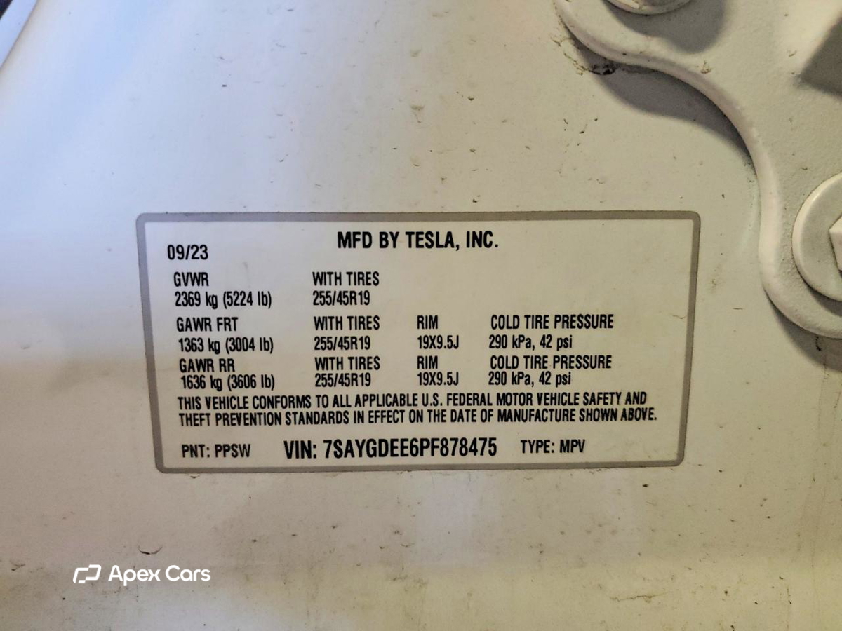 Tesla Model Y 2023