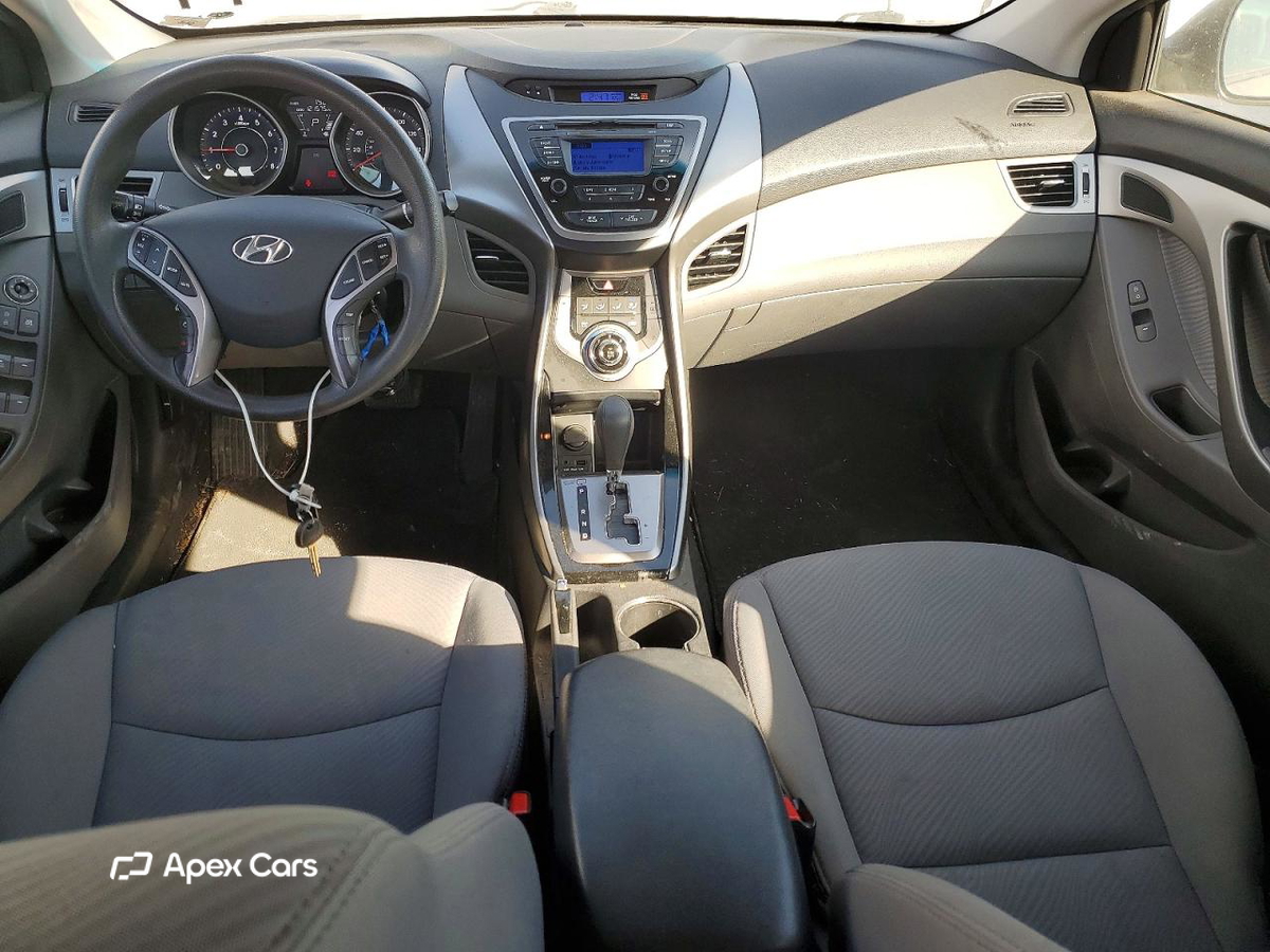 Hyundai Elantra 2013