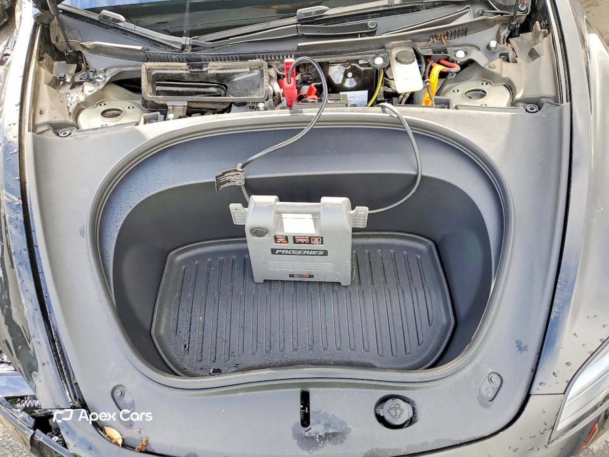 Tesla Model 3 2025