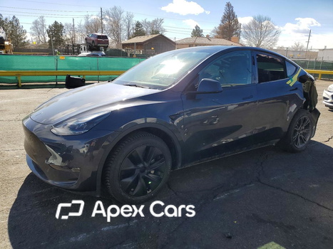 Tesla Model Y 2025 - Image 1 of 12