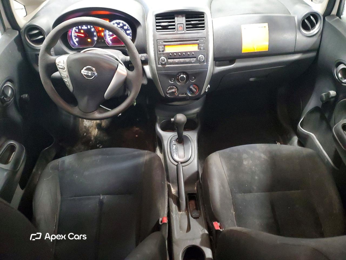 Nissan Versa 2016