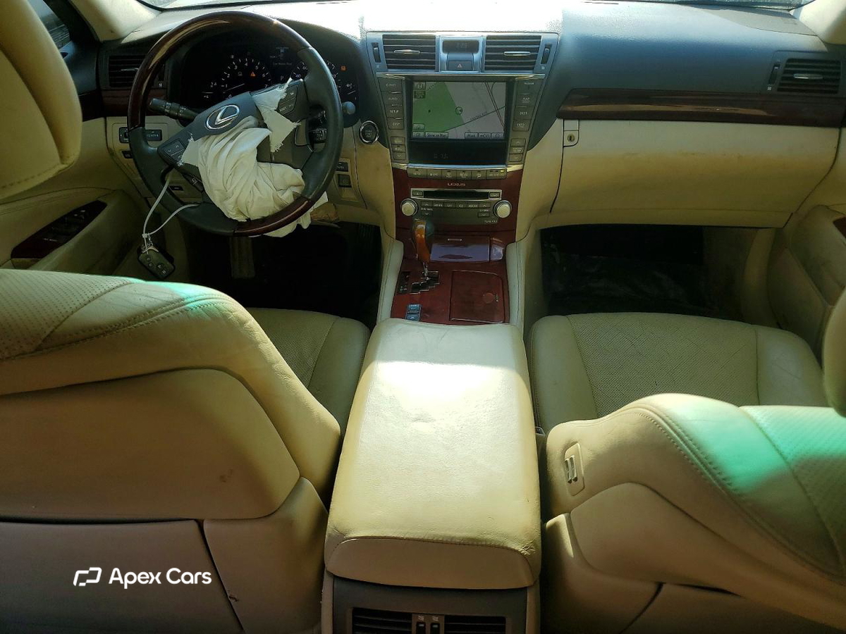 Lexus LS 2011