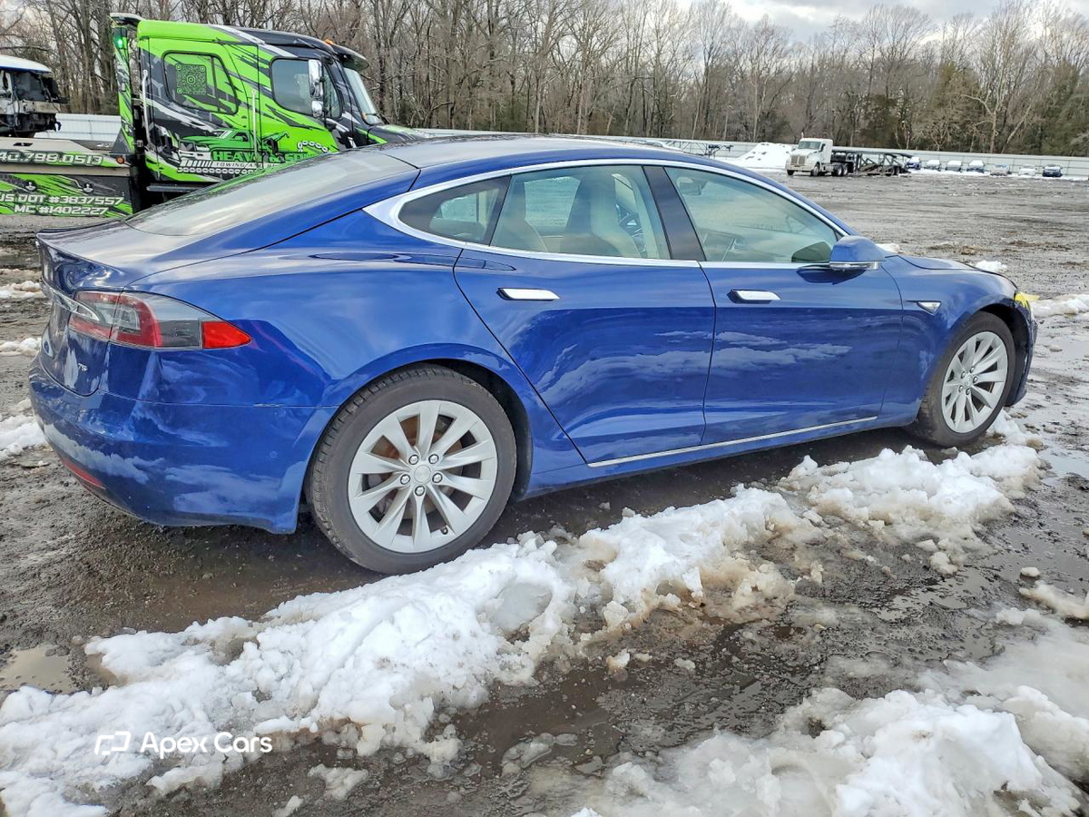 Tesla Model S 2016