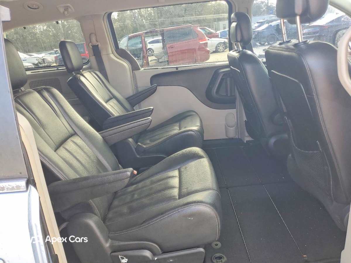 Chrysler Voyager 2013