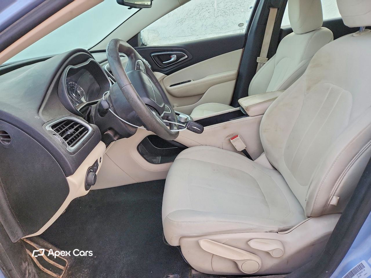 Chrysler 200 2015