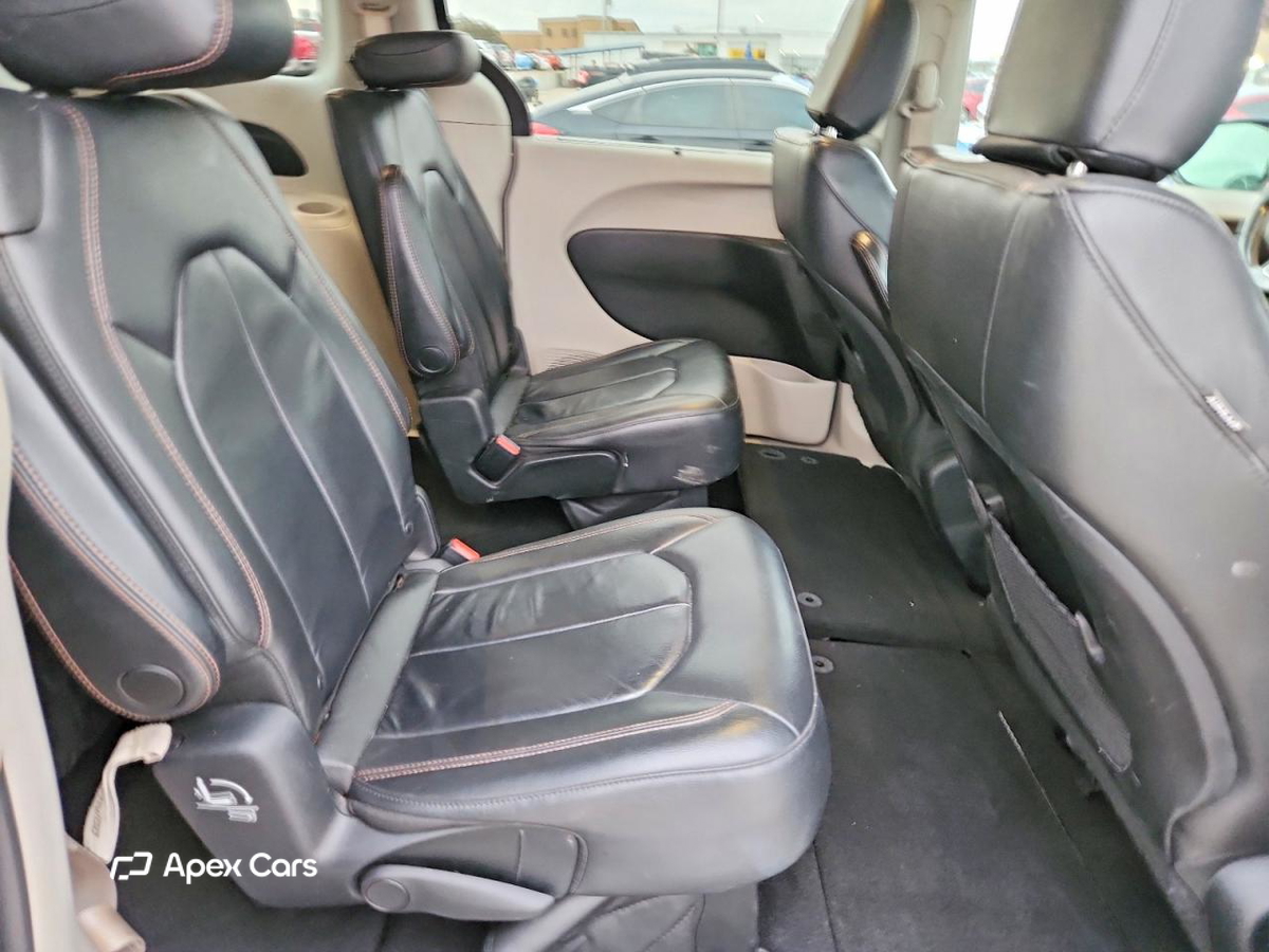 Chrysler Pacifica 2017