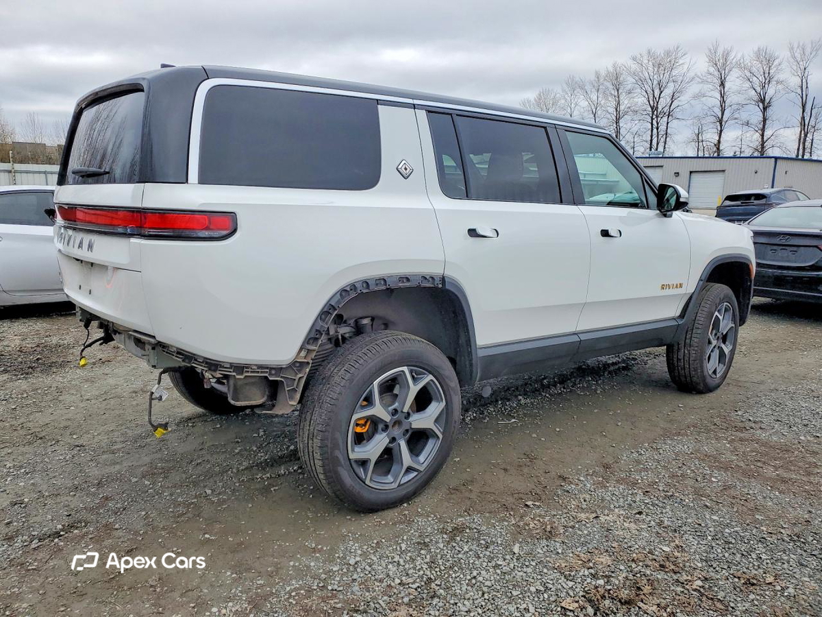Rivian R1S 2022
