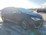 Chrysler Pacifica 2017