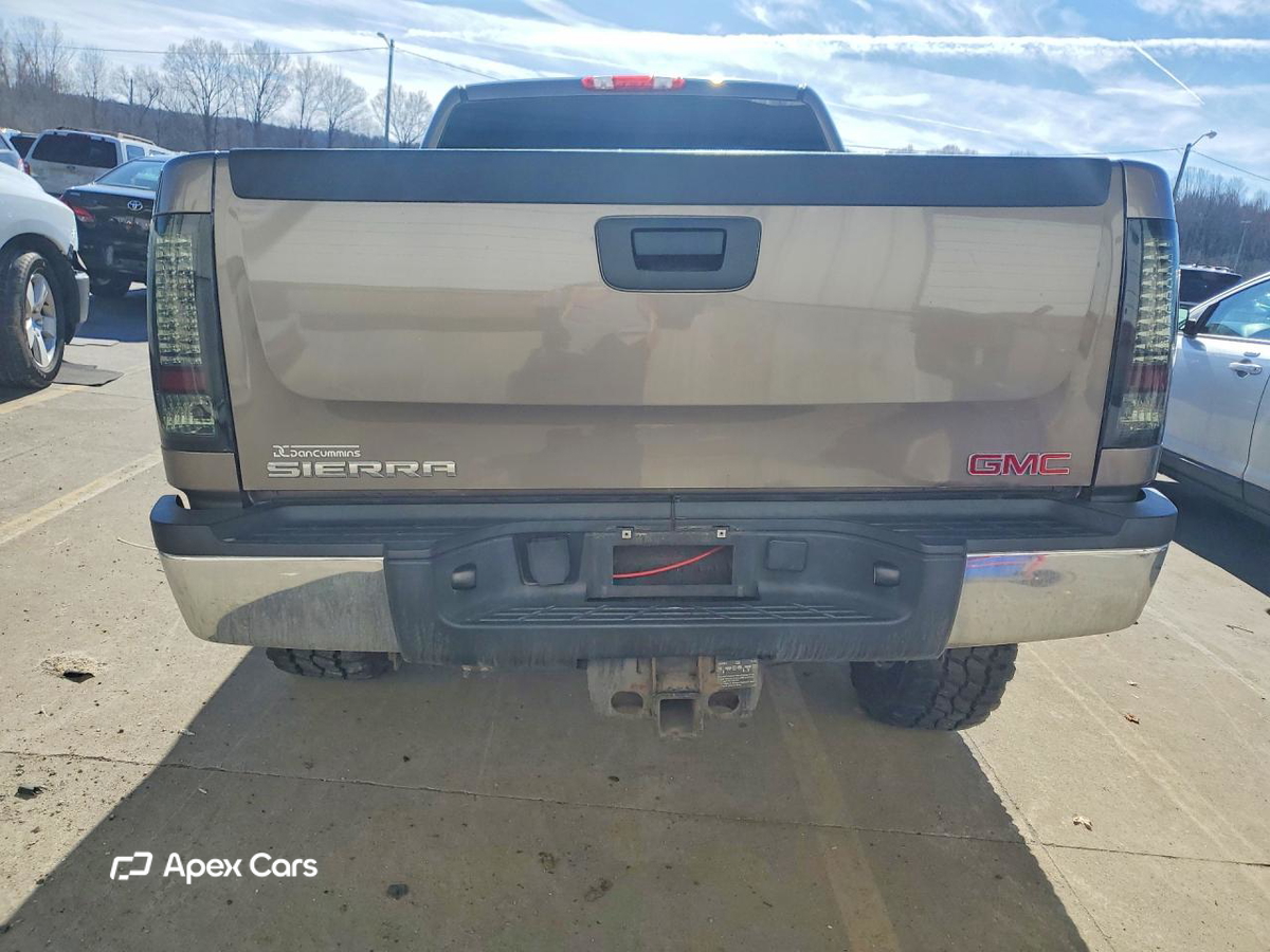 GMC Sierra 2013