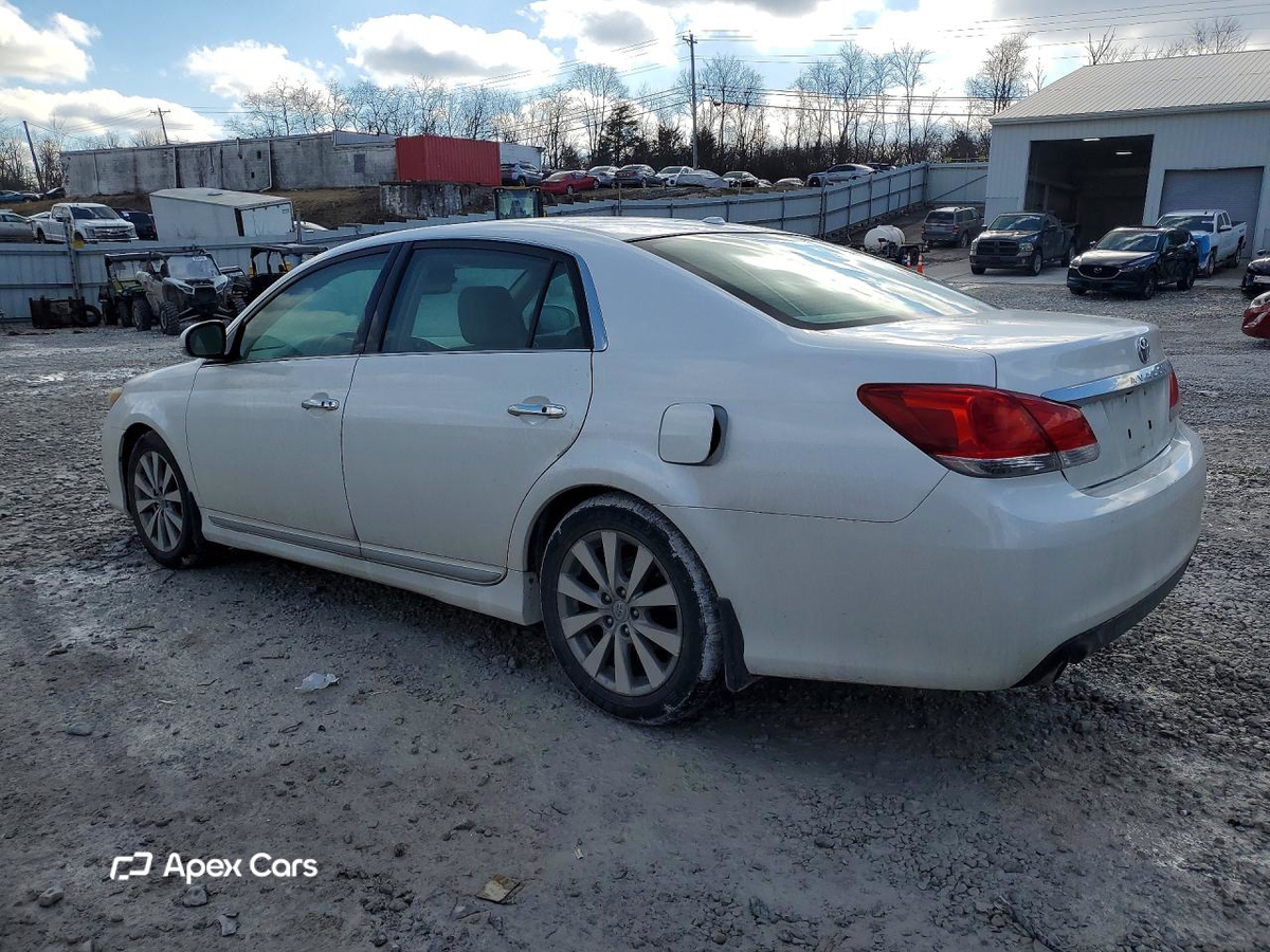 Toyota Avalon 2011