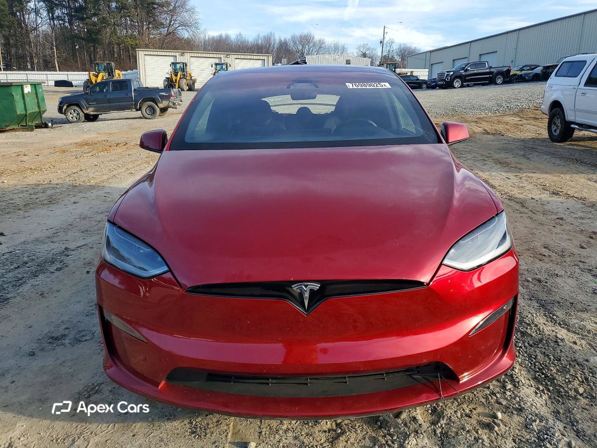 Tesla Model X 2024