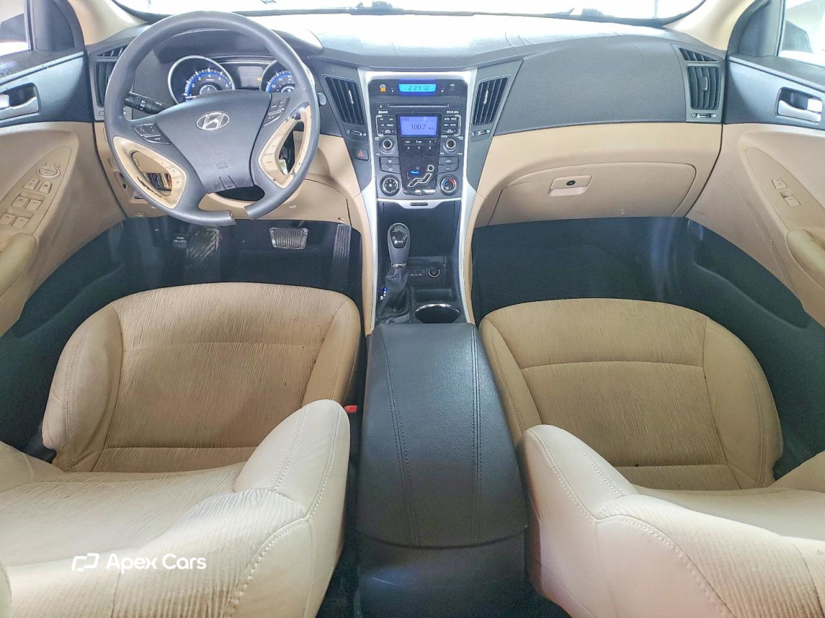 Hyundai Sonata 2011