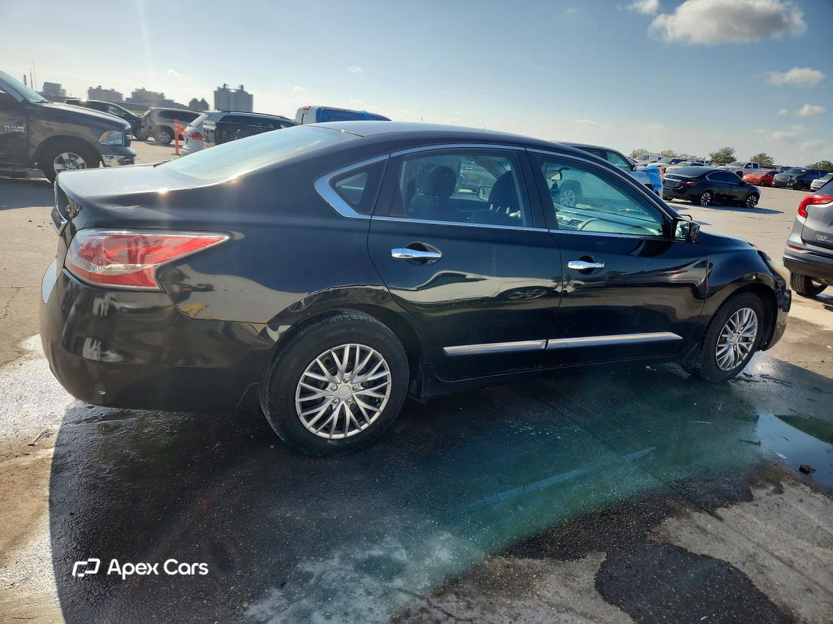 Nissan Altima 2015