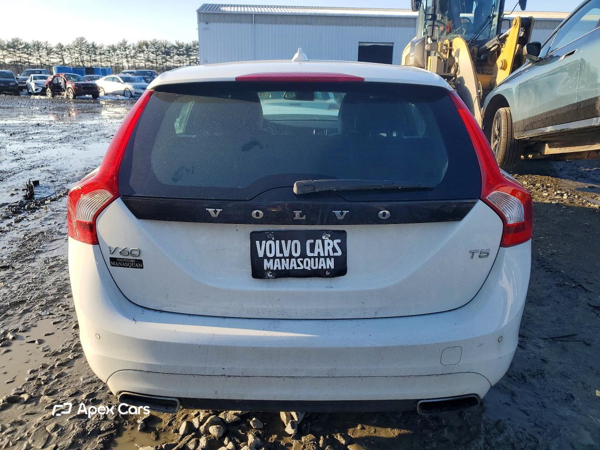 Volvo V60 2017