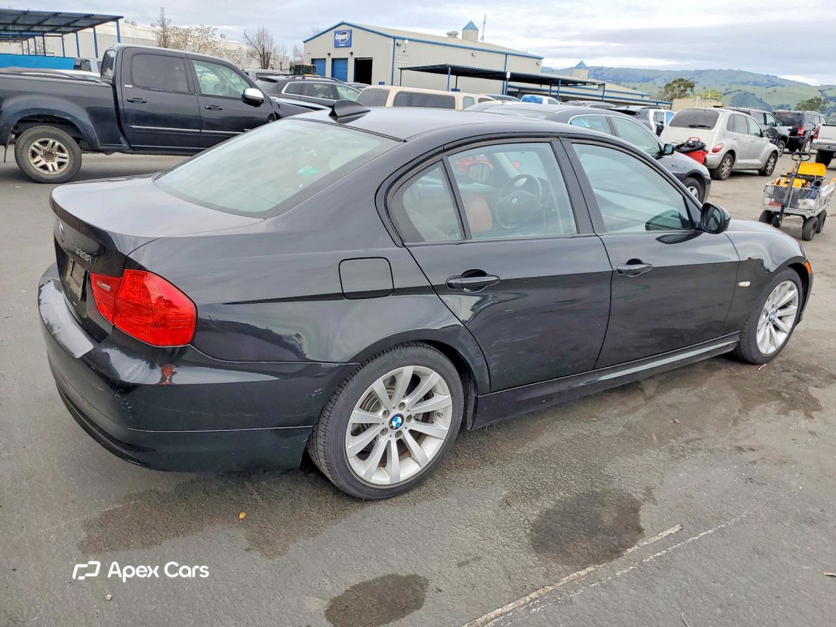 BMW Series 3 2011