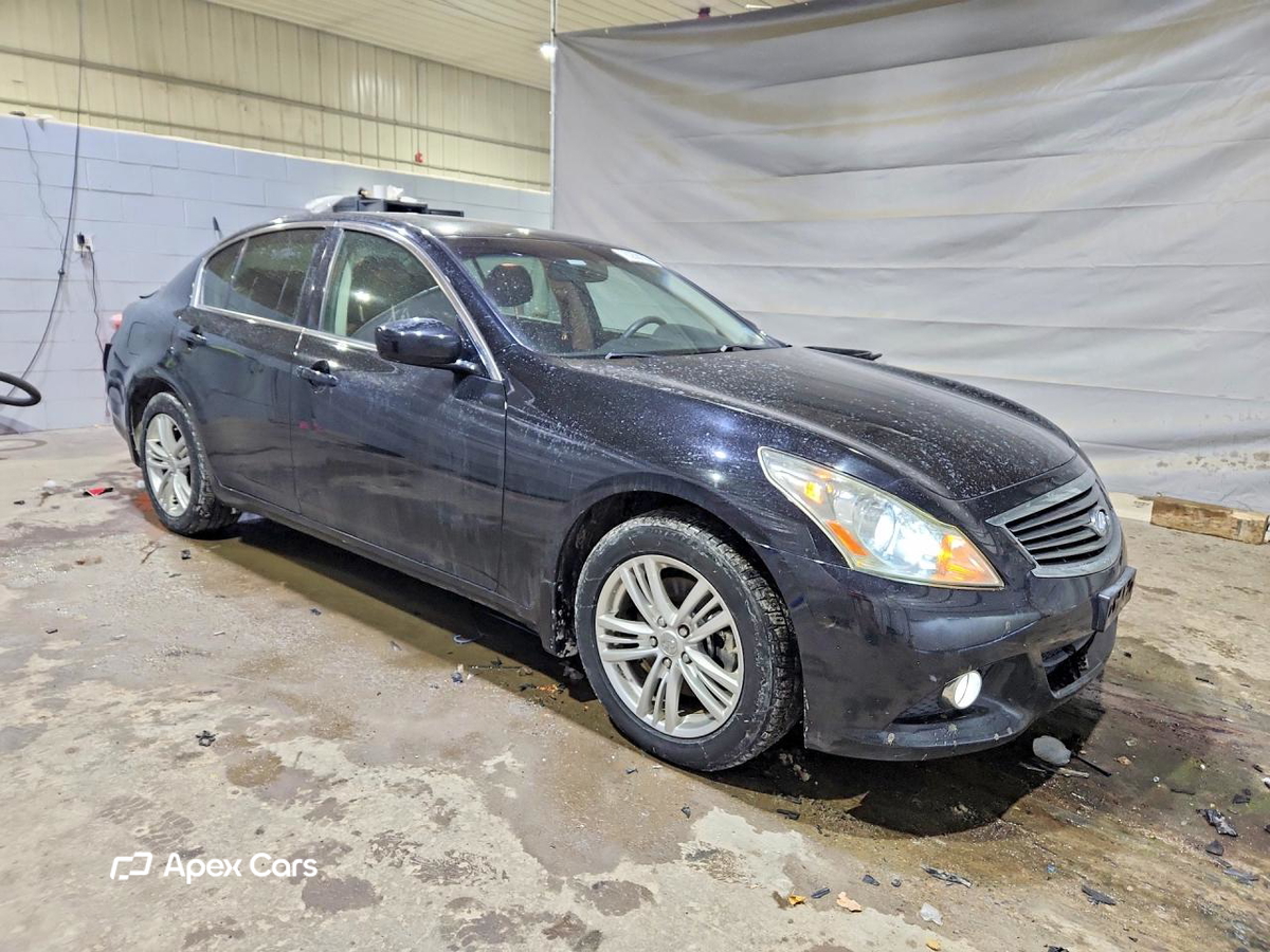 Infiniti G 2013