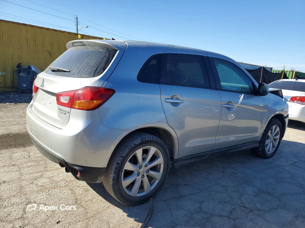 Mitsubishi Outlander 2015