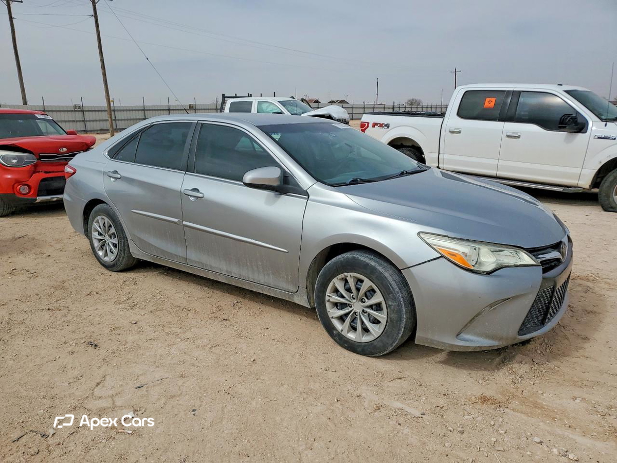 Toyota Camry 2016