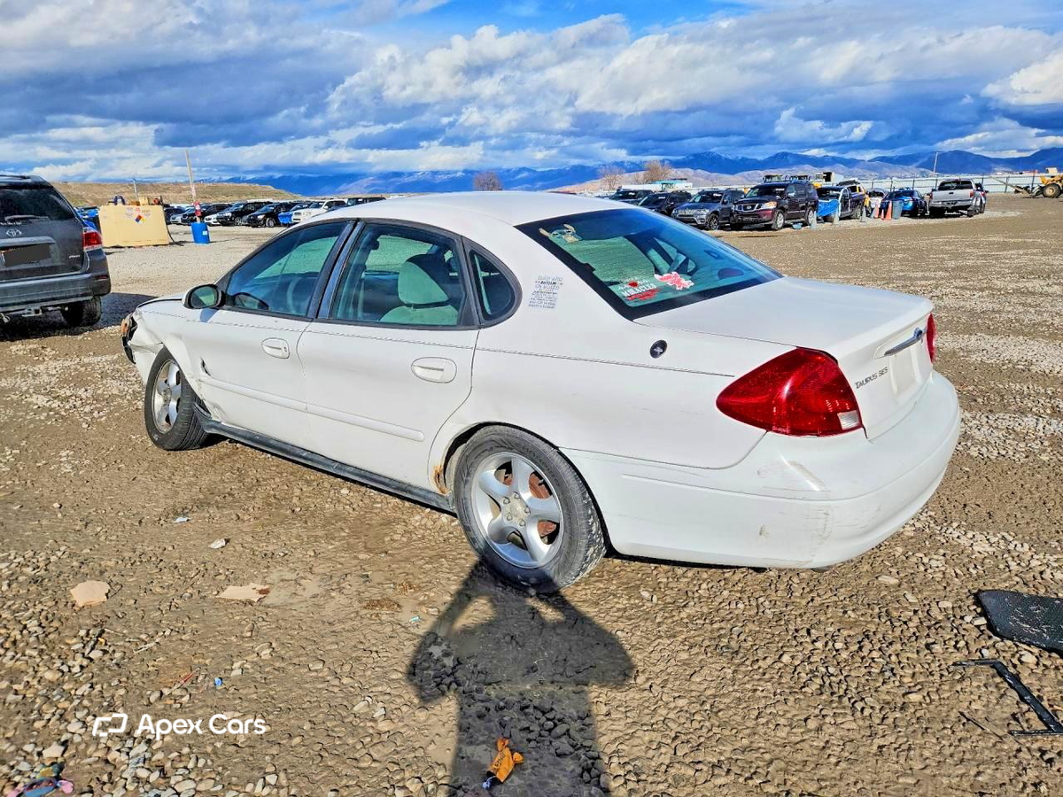 Ford Taurus 2000