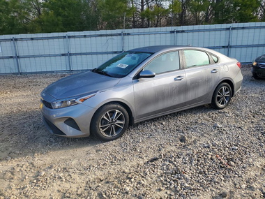 Kia Forte 2023 - Image 1 of 13