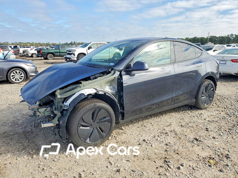 Tesla Model Y 2026 - Image 1 of 14
