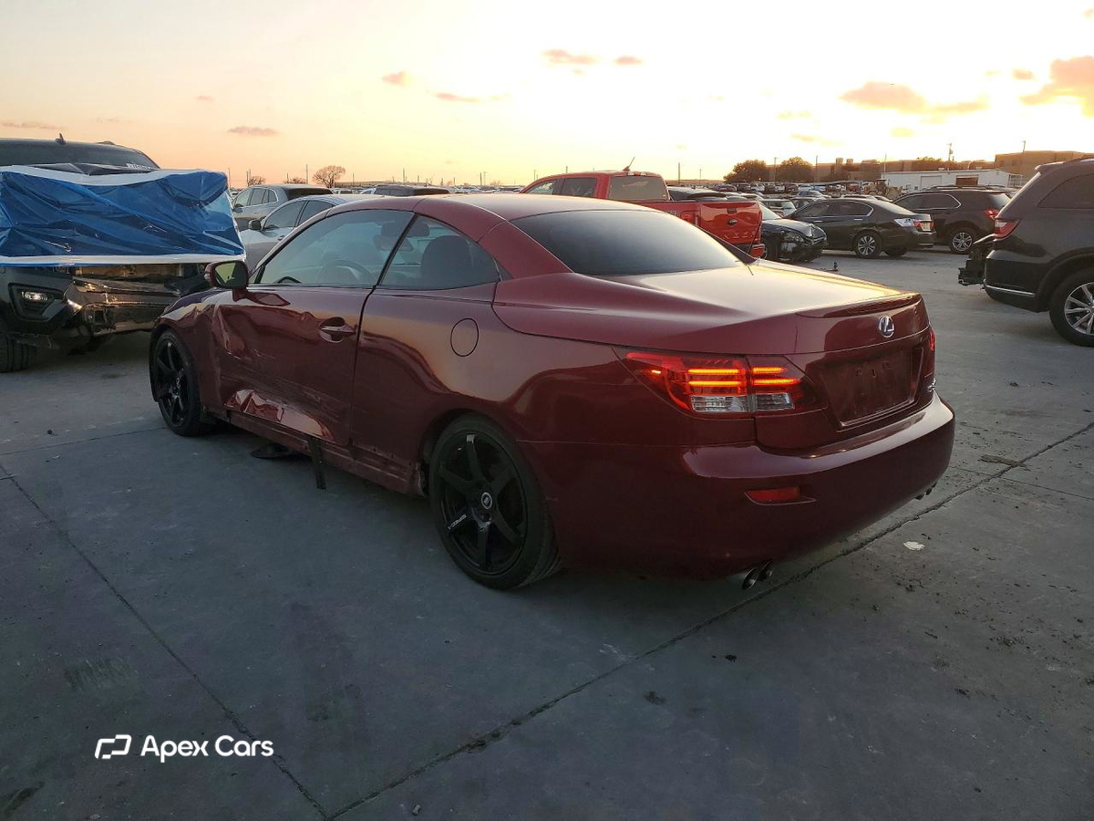 Lexus IS 2011
