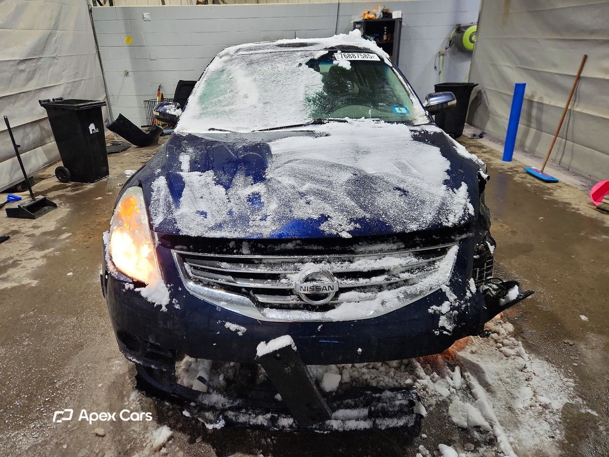 Nissan Altima 2010