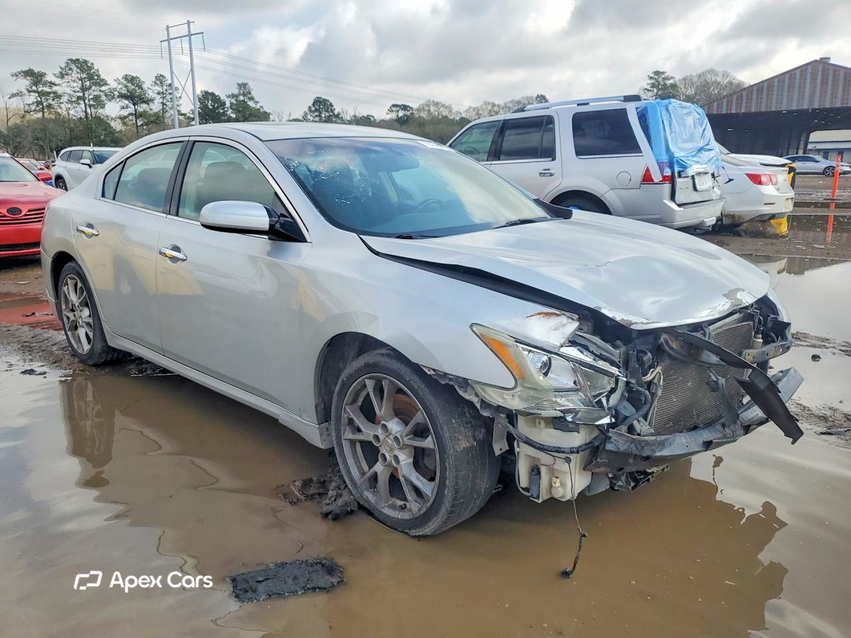 Nissan Maxima 2013