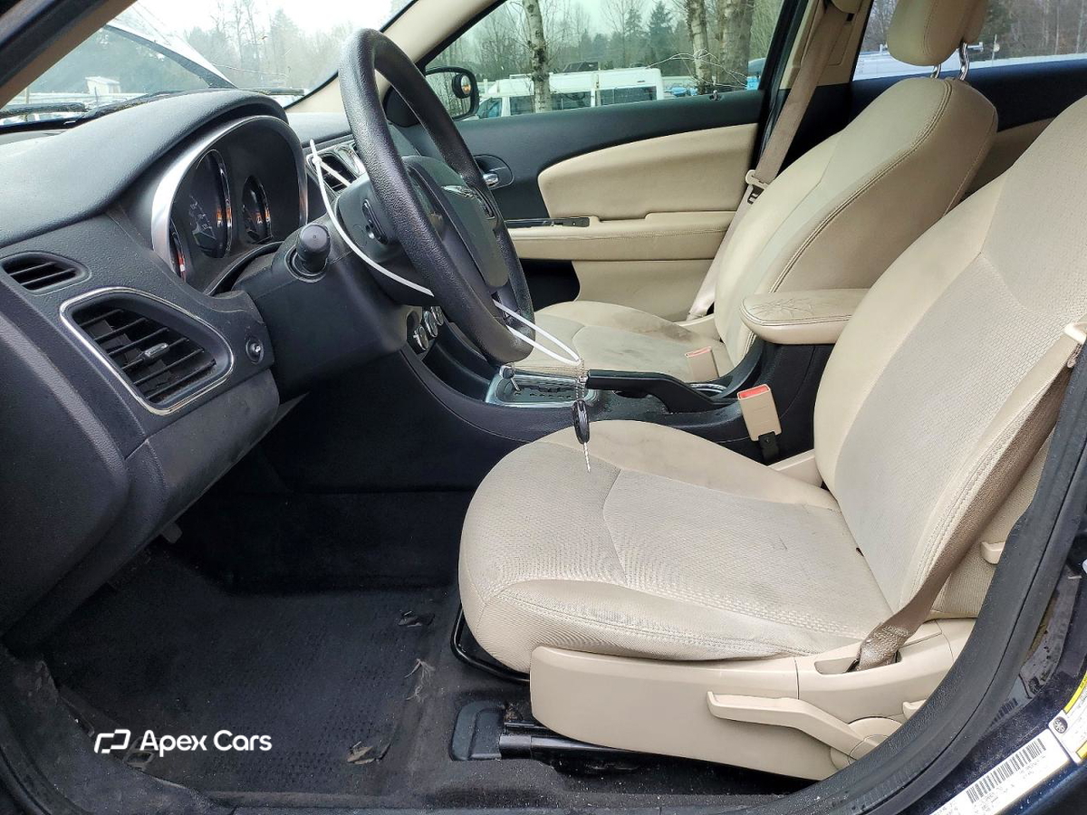 Chrysler 200 2012