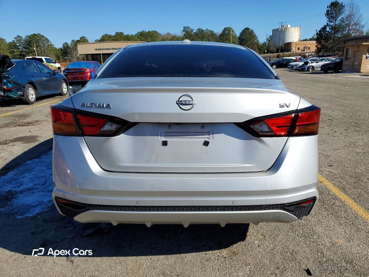 Altima 2024