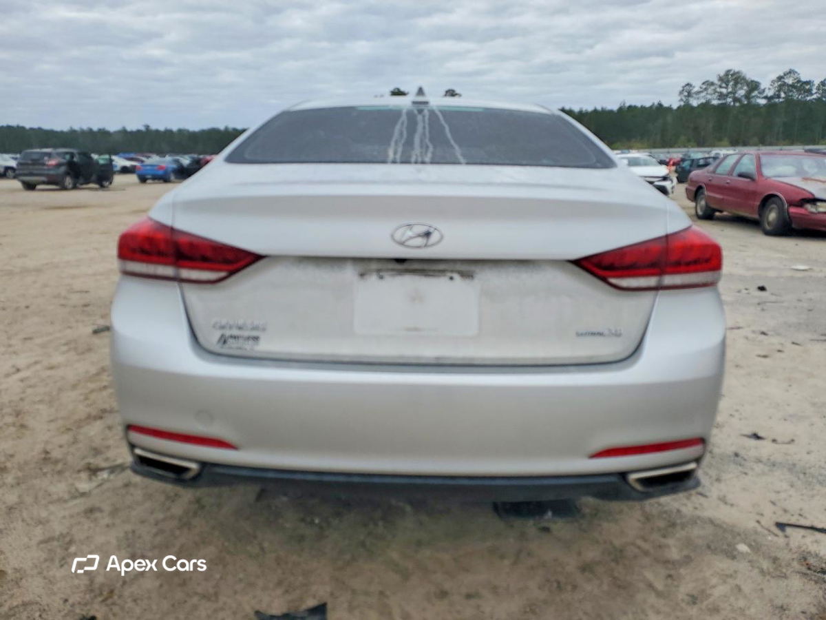 Hyundai Genesis 2015