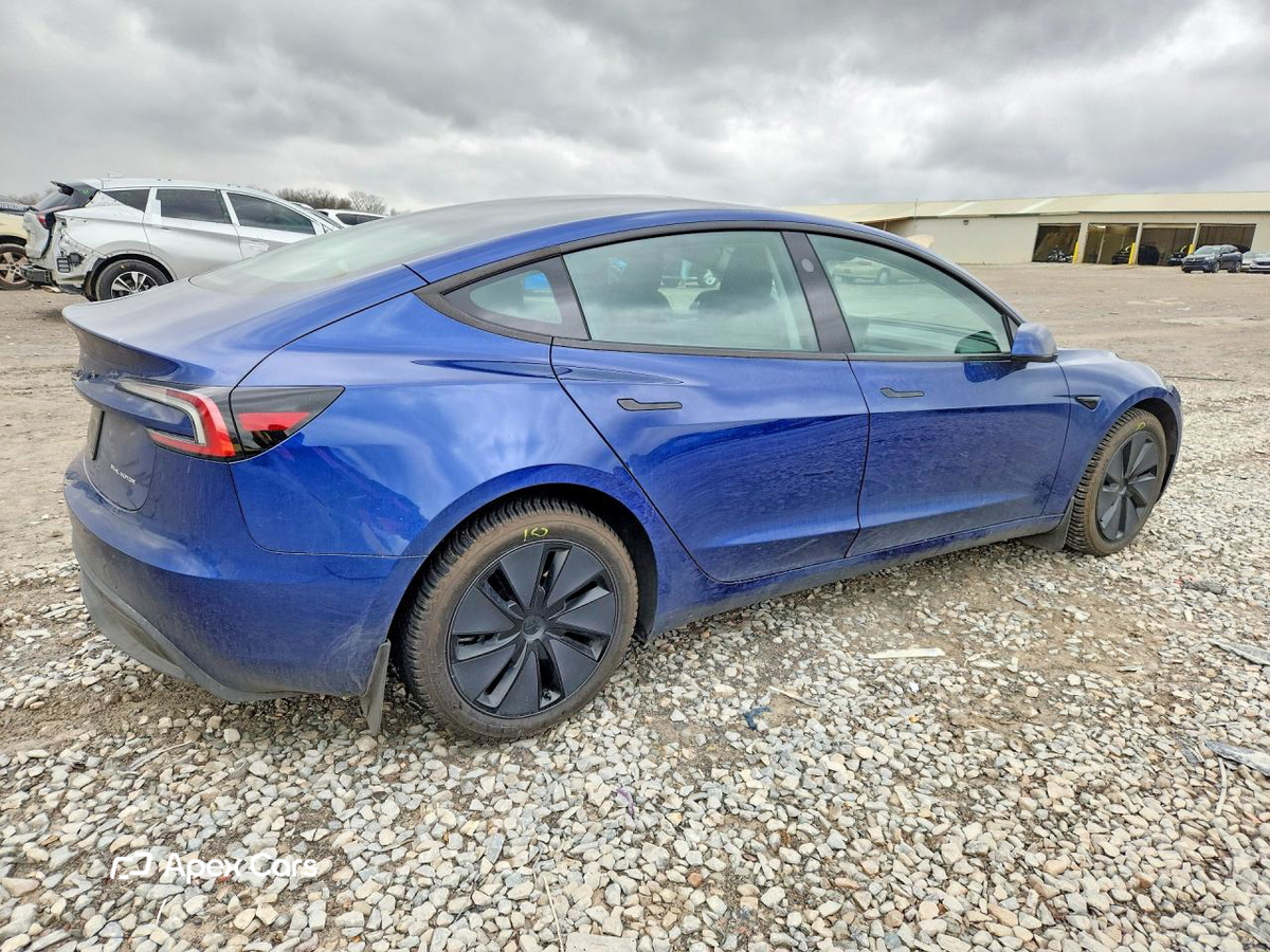 Tesla Model 3 2025