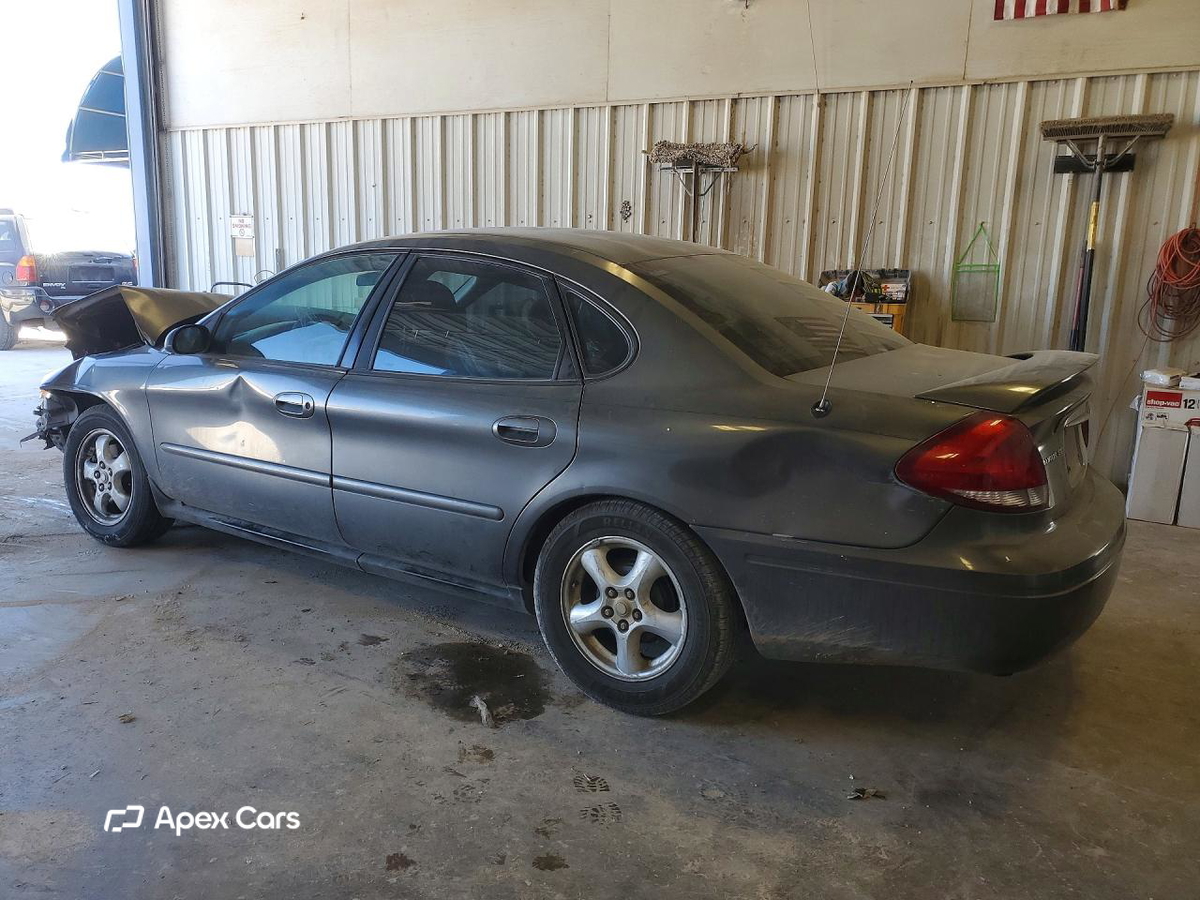 Ford Taurus 2004