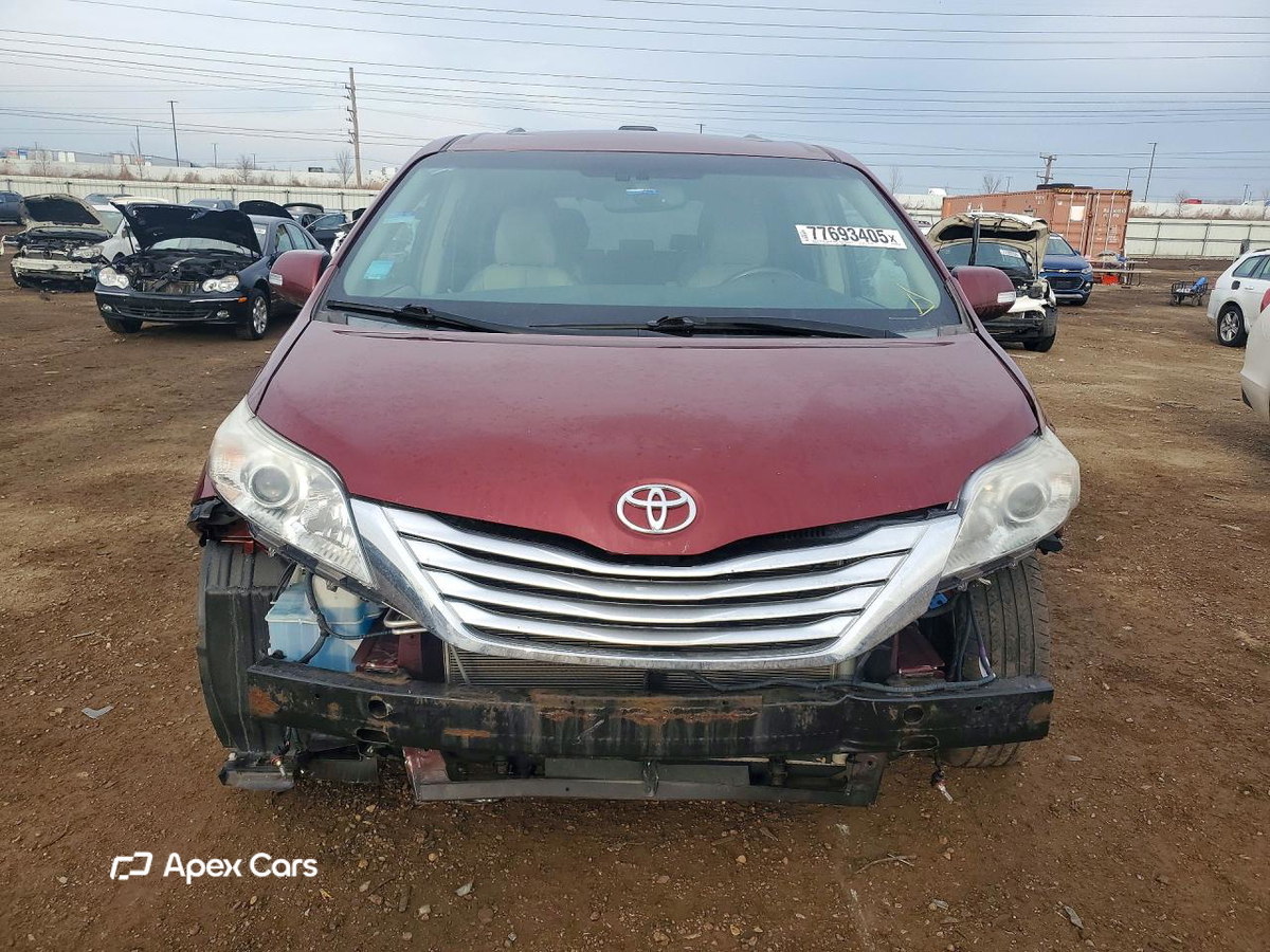 Toyota Sienna 2014