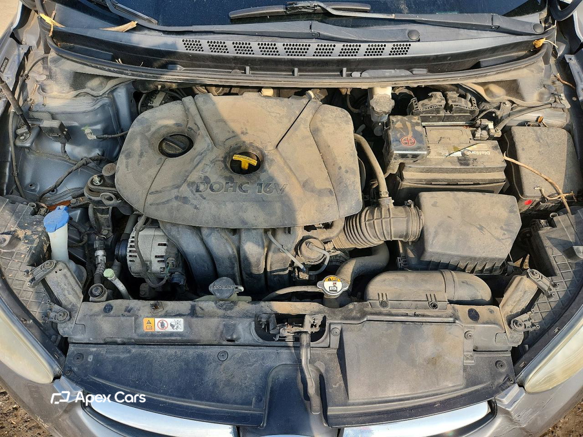 Hyundai Elantra 2013