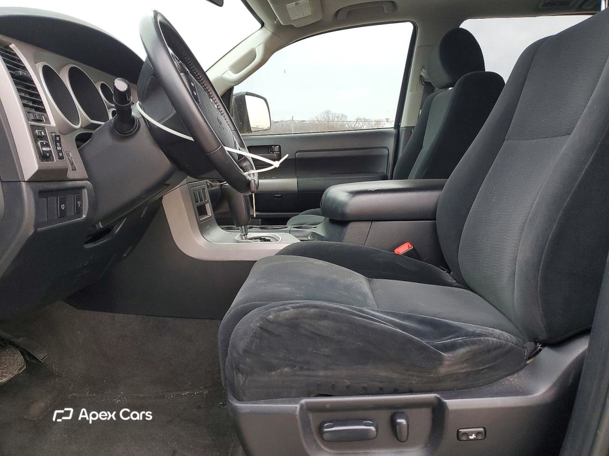 Toyota Sequoia 2012