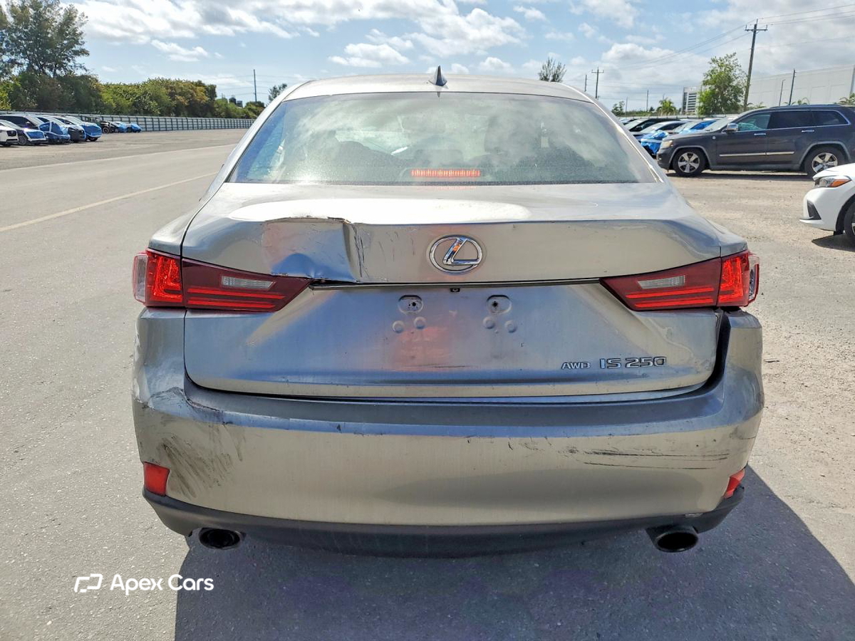 Lexus IS 2014