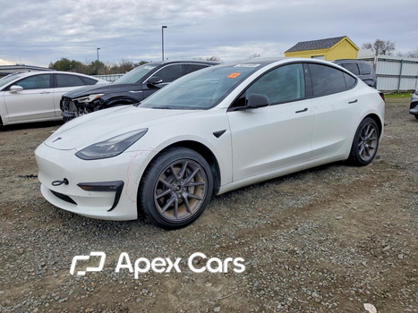 Tesla Model 3 2021 - Image 1 of 5