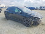 Tesla Model X 2022