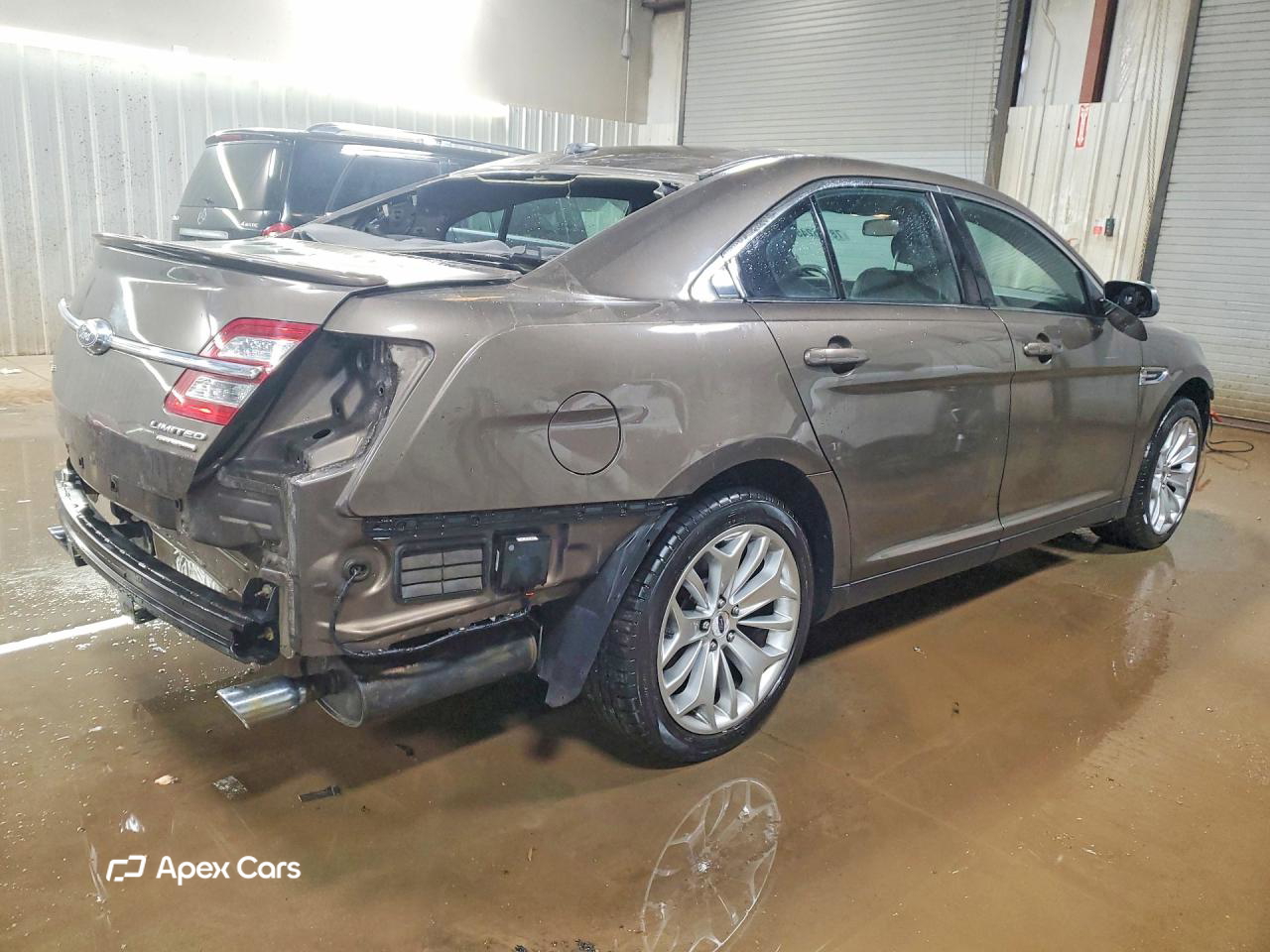 Ford Taurus 2016