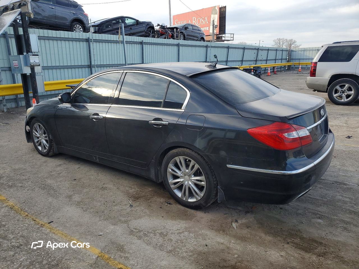 Hyundai Genesis 2012