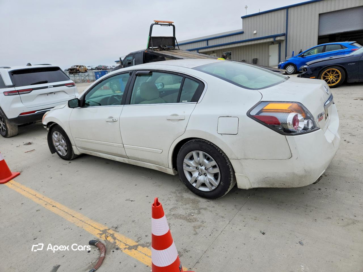 Nissan Altima 2010